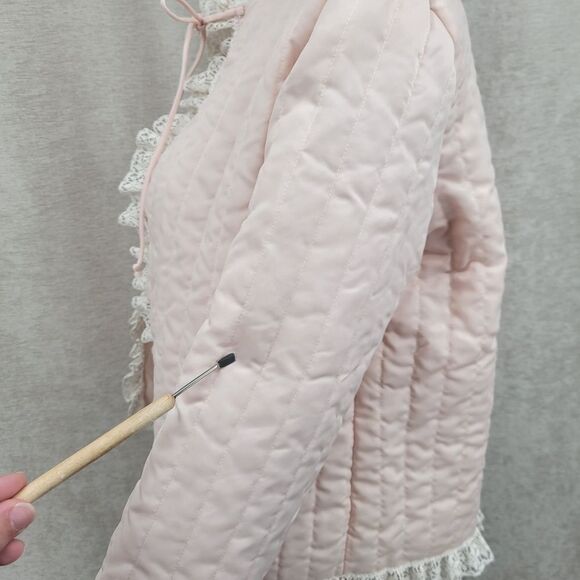 Barbizon Vintage Satin Serene Nylon Pink Quilted Jacket with Cream Lace Trim - Picture 4 of 12